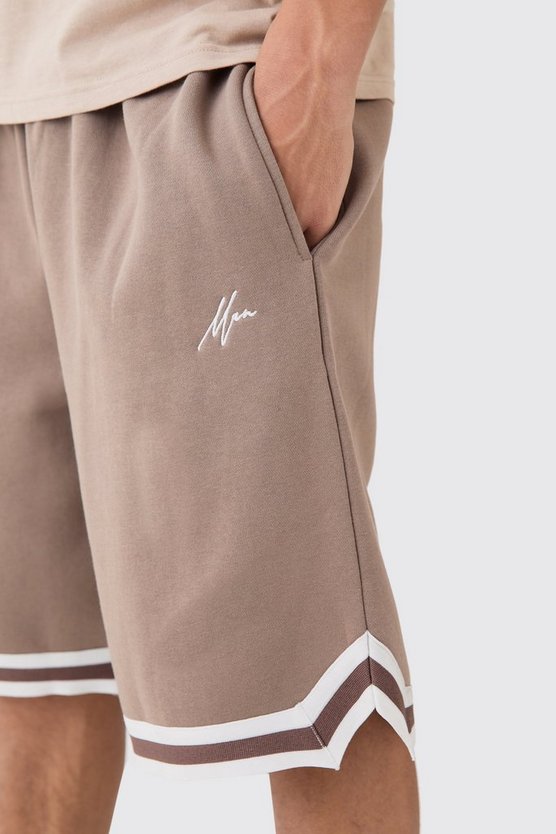 Mittellange Oversize Man Signature Basketball-Shorts mit Streifen