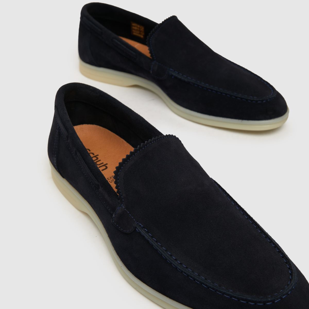 Schuh Philip – Marinblå loafers i mocka