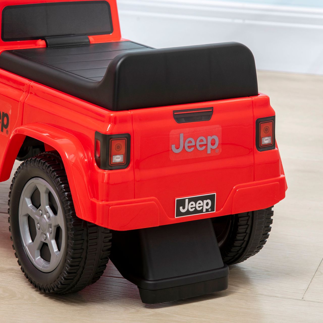 AIYAPLAY Rutschauto, Rutscherfahrzeug, Kinderauto mit Hupe, Kinderfahrzeug, Rot