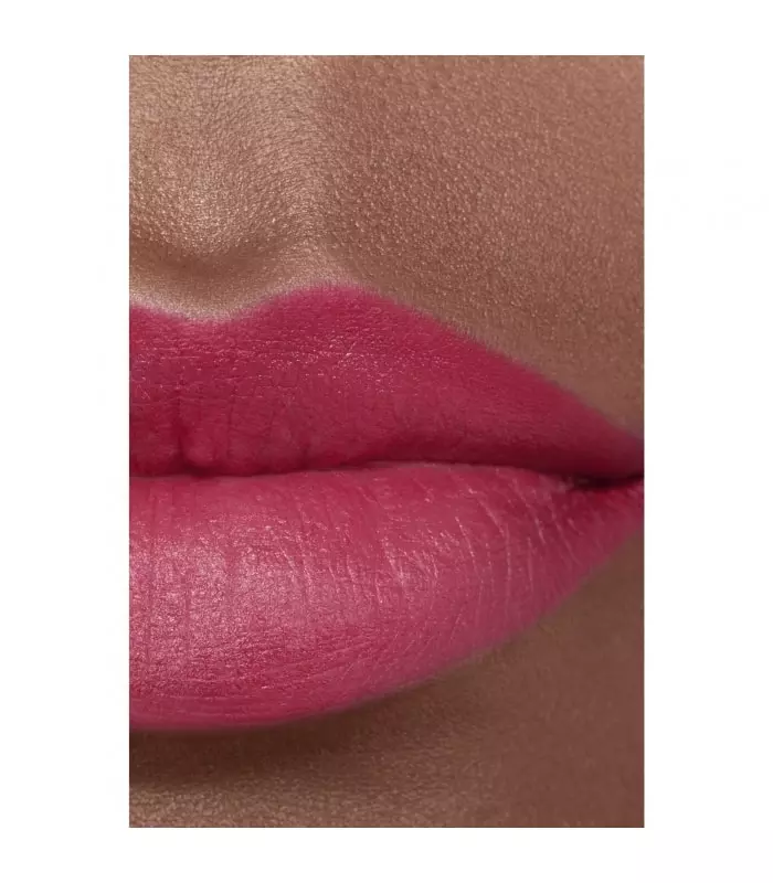 ROUGE ALLURE VELVET Le Rouge Velours Lumineux
