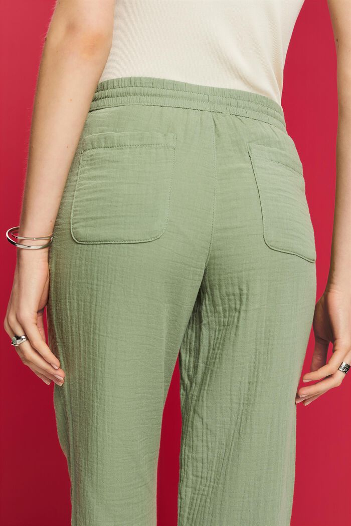 Pants woven