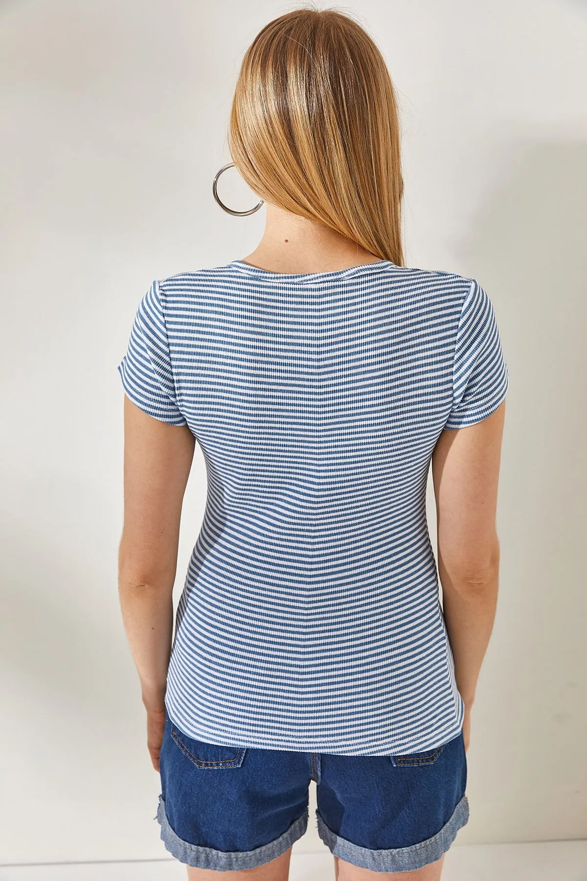 Olalook  Gestreifte Indigo-Camisole-Bluse zum Aufstecken für Damen BLZ-19000171