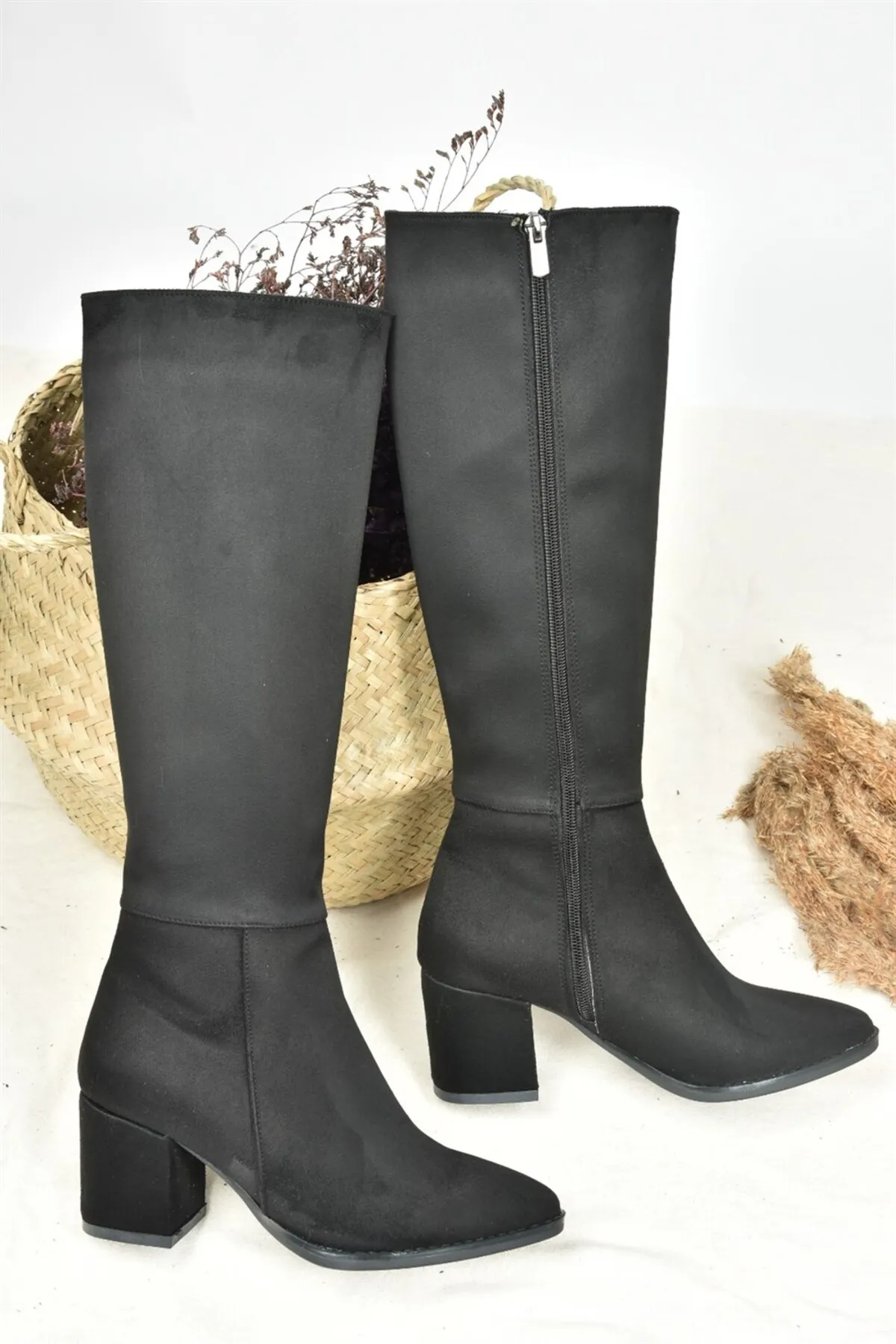 Fox Shoes  Damenstiefel aus schwarzem Wildleder mit dickem Absatz
