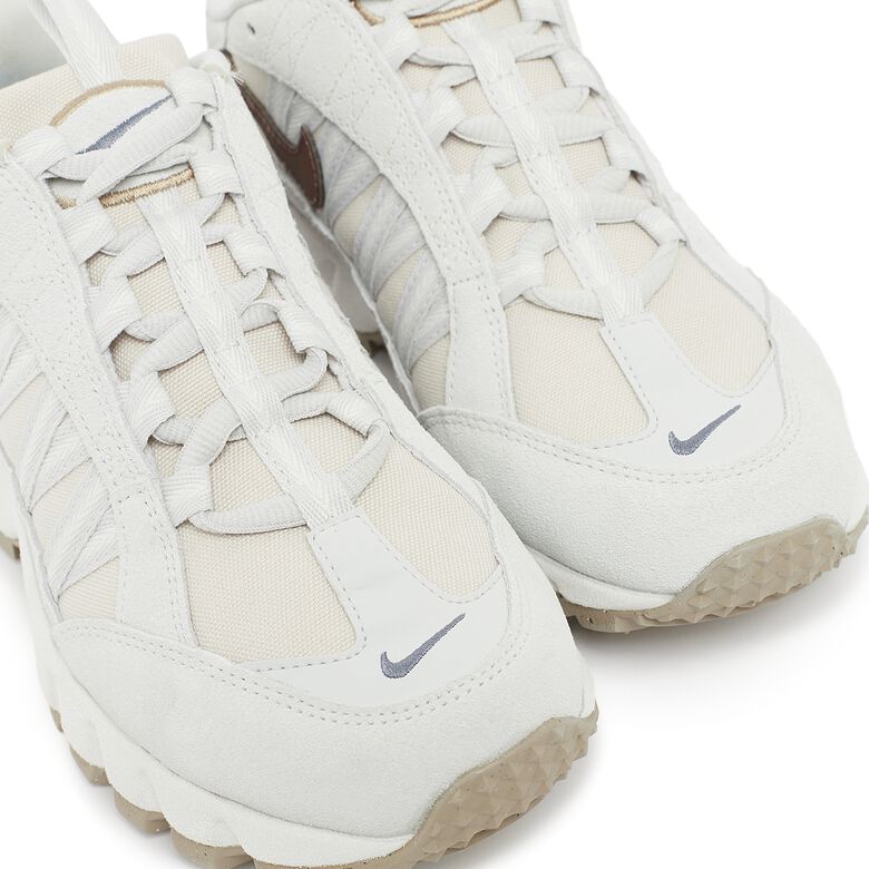 NIKE Wmns Air Humara SE 