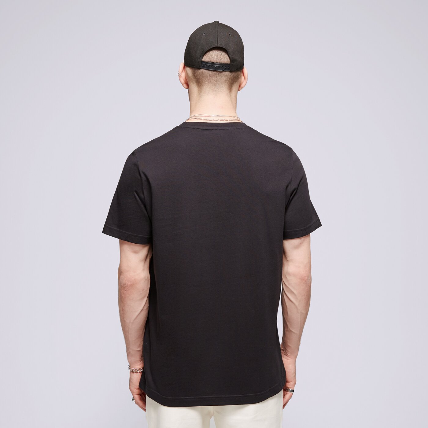 REEBOK T-SHIRT SS RI LEFT CHEST LOGO Schwarz