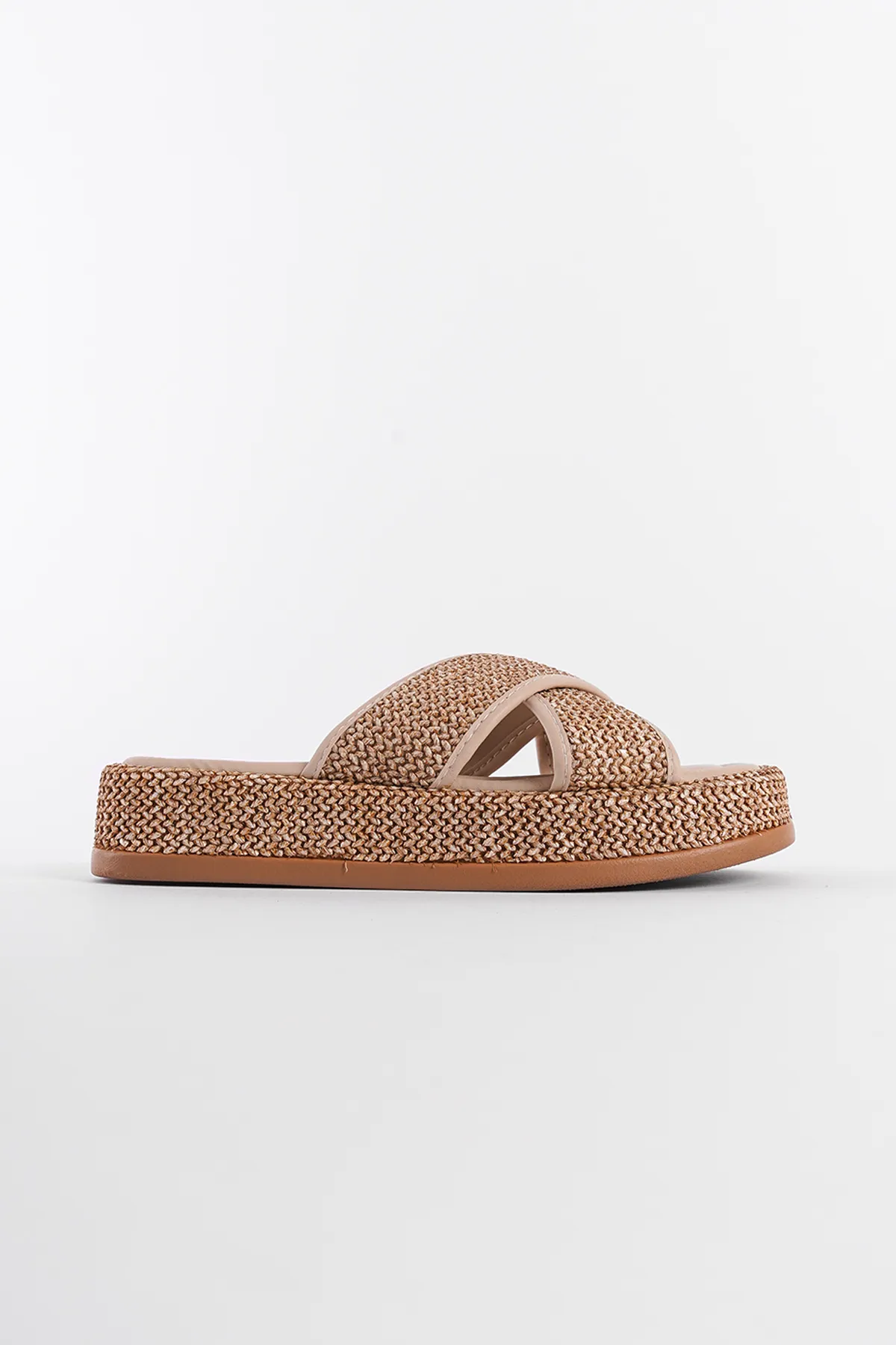Capone Outfitters  Flache Damen-Sandalen aus Stroh mit Kreuzriemen und Absatz