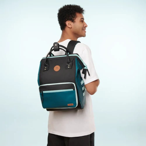 Adventurer Medium Backpack Salt Lake City black
