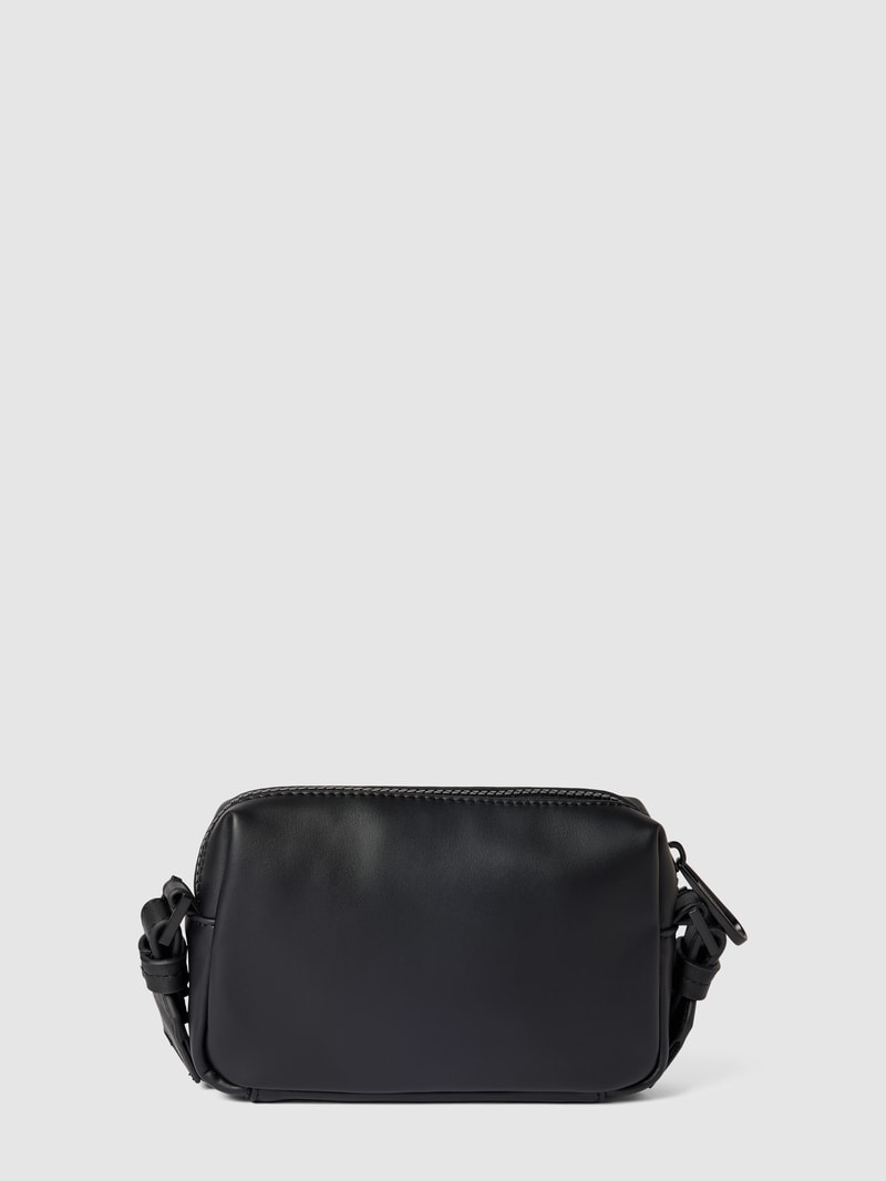 Umhängetasche mit Label-Details Modell 'CAMERA' in schwarz