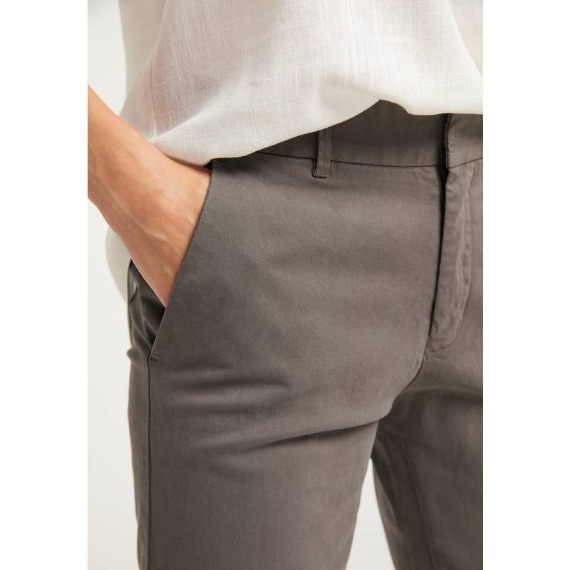 DreiMaster Shorts Damen