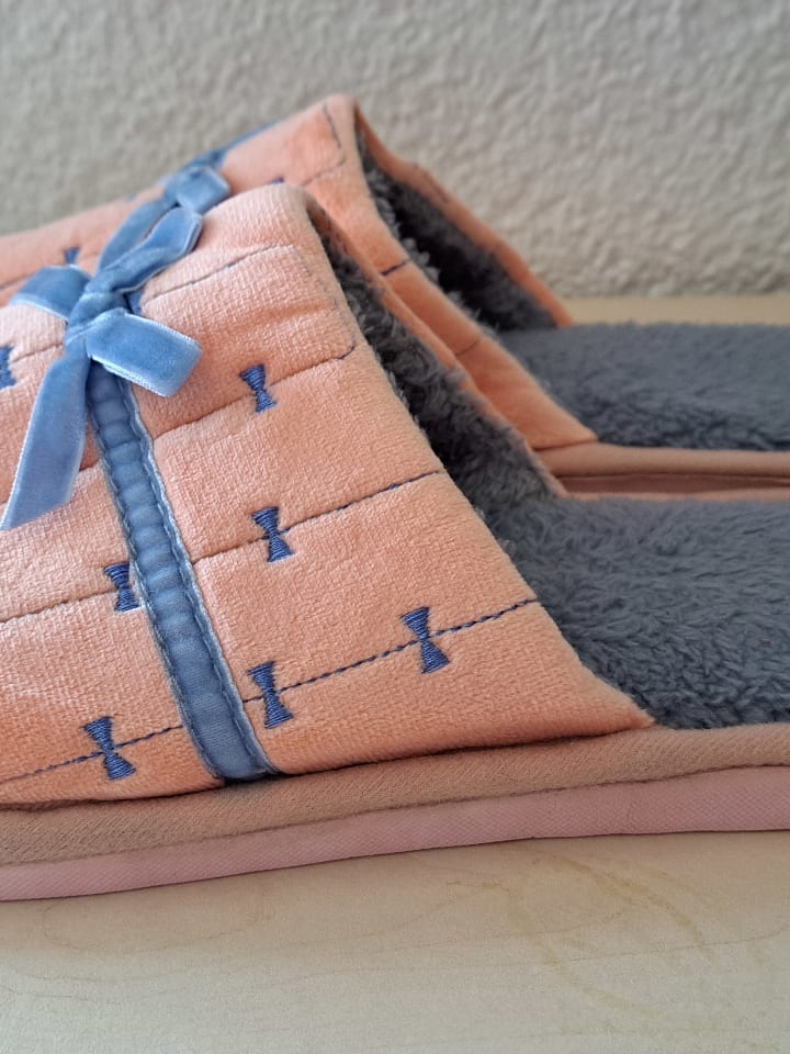 Confly Hausschuhe in Rosa günstig kaufen 41