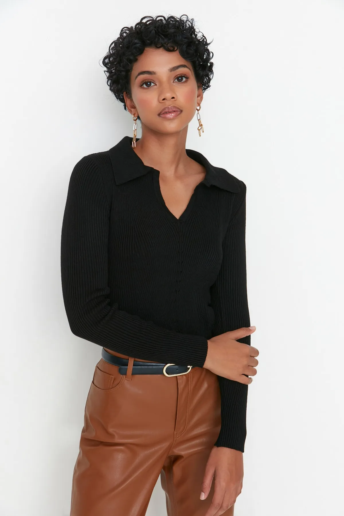 Trendyol Collection  Schwarzer Rollkragen-Strickpullover TWOAW20KZ0317