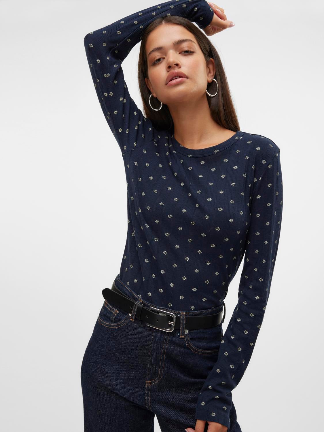 VMTHERESE Top