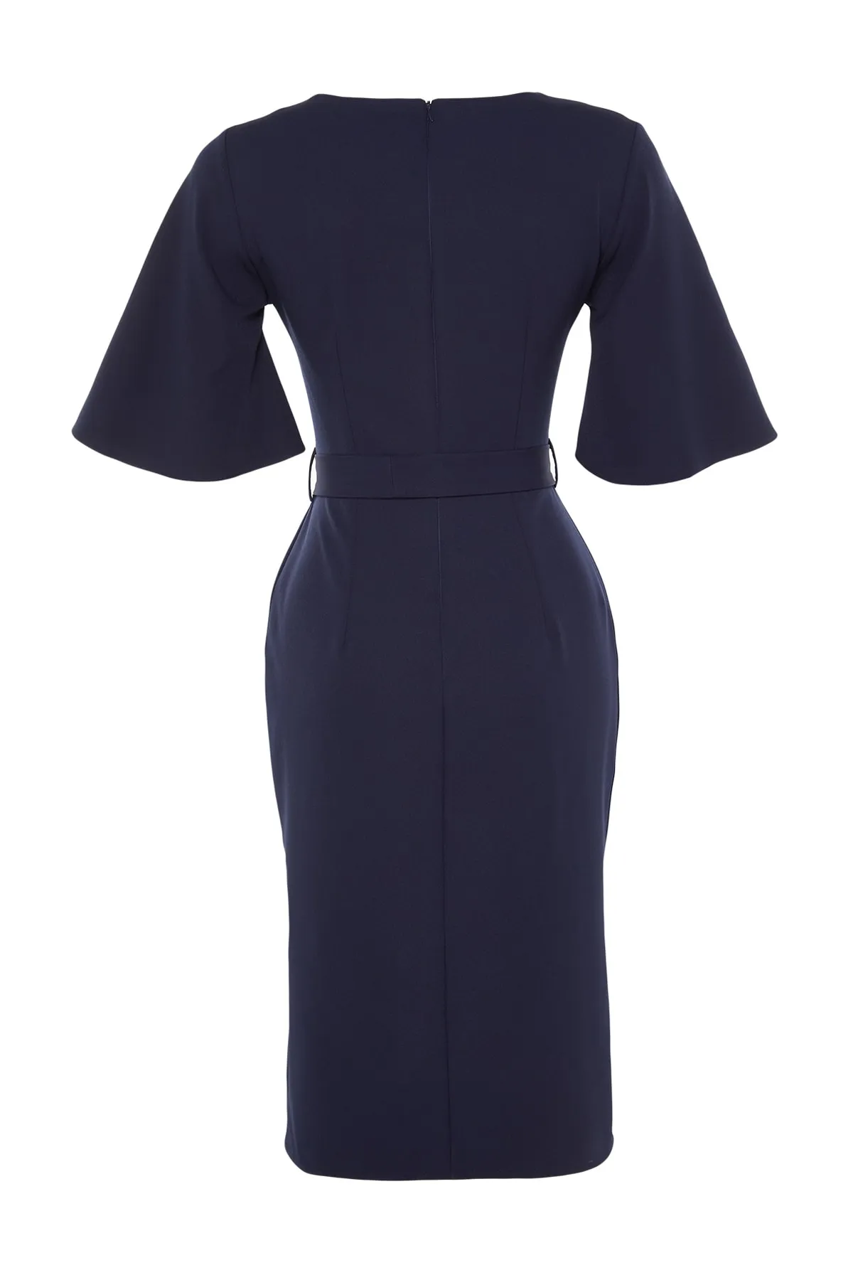 Trendyol Collection  Marineblaues, figurbetontes, gewebtes Schlitzkleid mit Gürtel und Gürtel TOFAW19BB0167