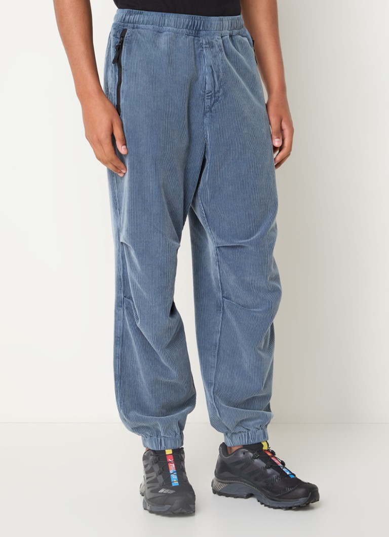 Pantaloni Stone Island 30506 cu logo tapered