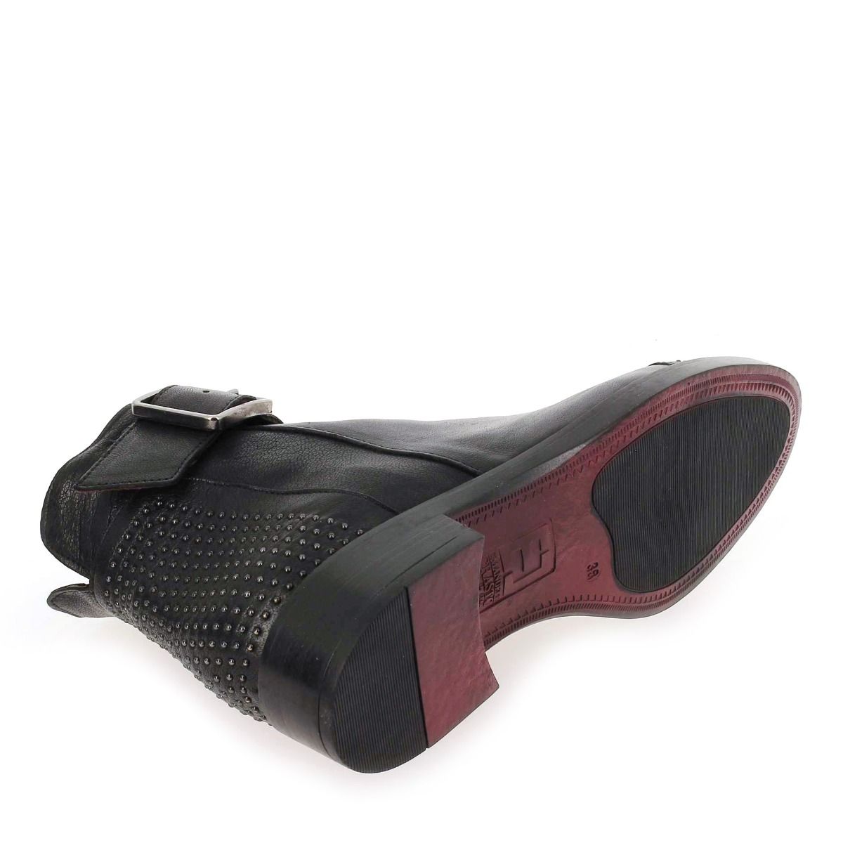 Emanuele Crasto   2111B - noir