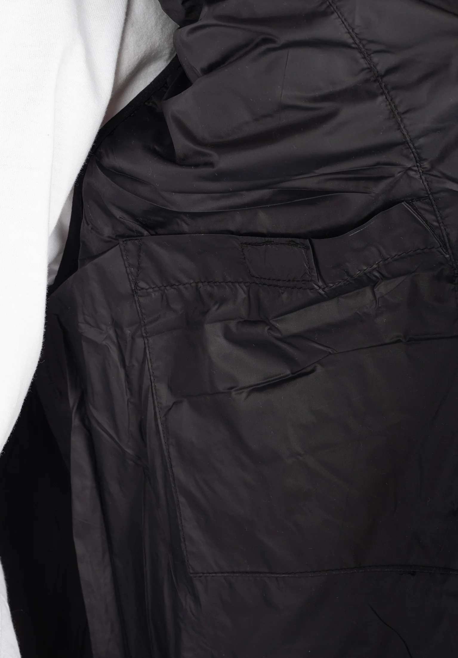 Scaly Sleeveless
