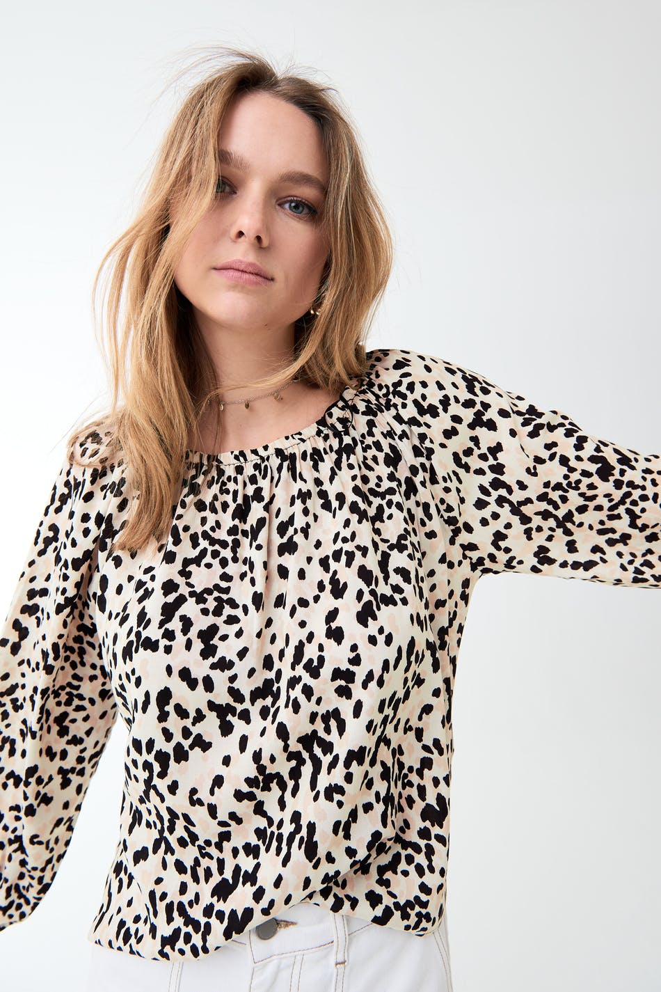 Saga blouse