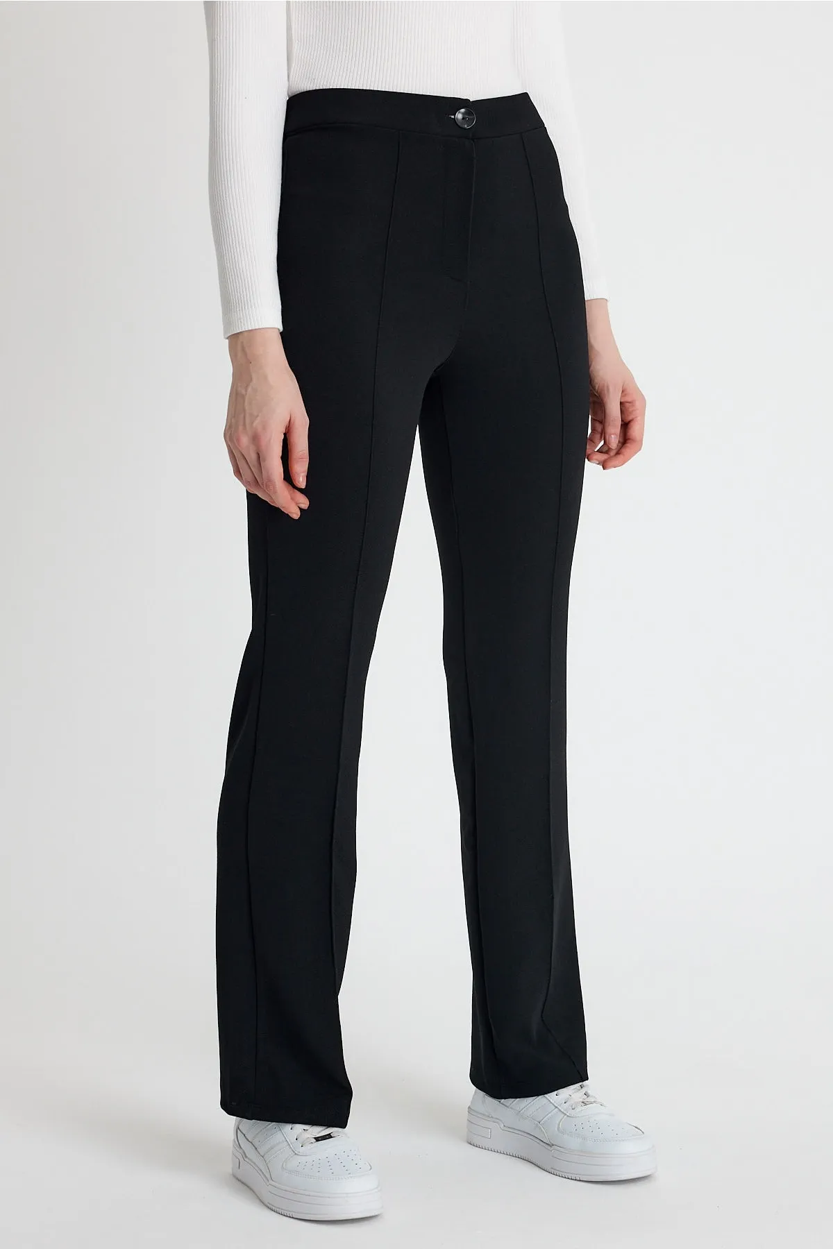 macharelbasic  Schwarze Palazzo-Hose mit hohem Bund und schmaler Passform und ausgestelltem Bein für Damen