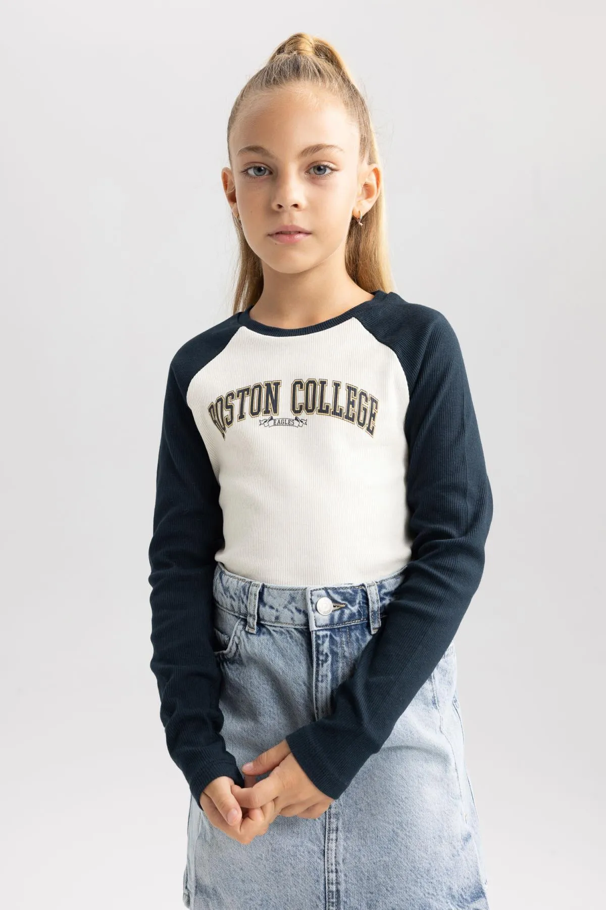 DeFacto  Langärmliges T-Shirt mit geripptem Schnitt für Mädchen – Rundhalsausschnitt, bauchfrei, Camisole A7896a823au