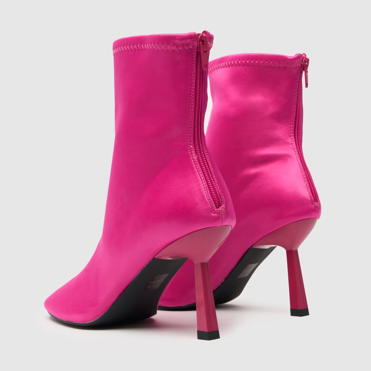 Schuh – Beatrix – Rosa sockstövlar i satin