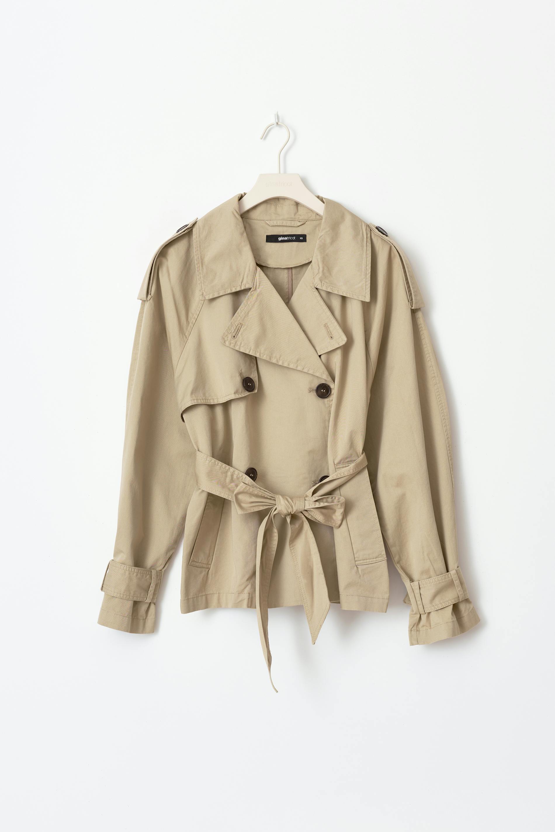 Short belted trench coat
