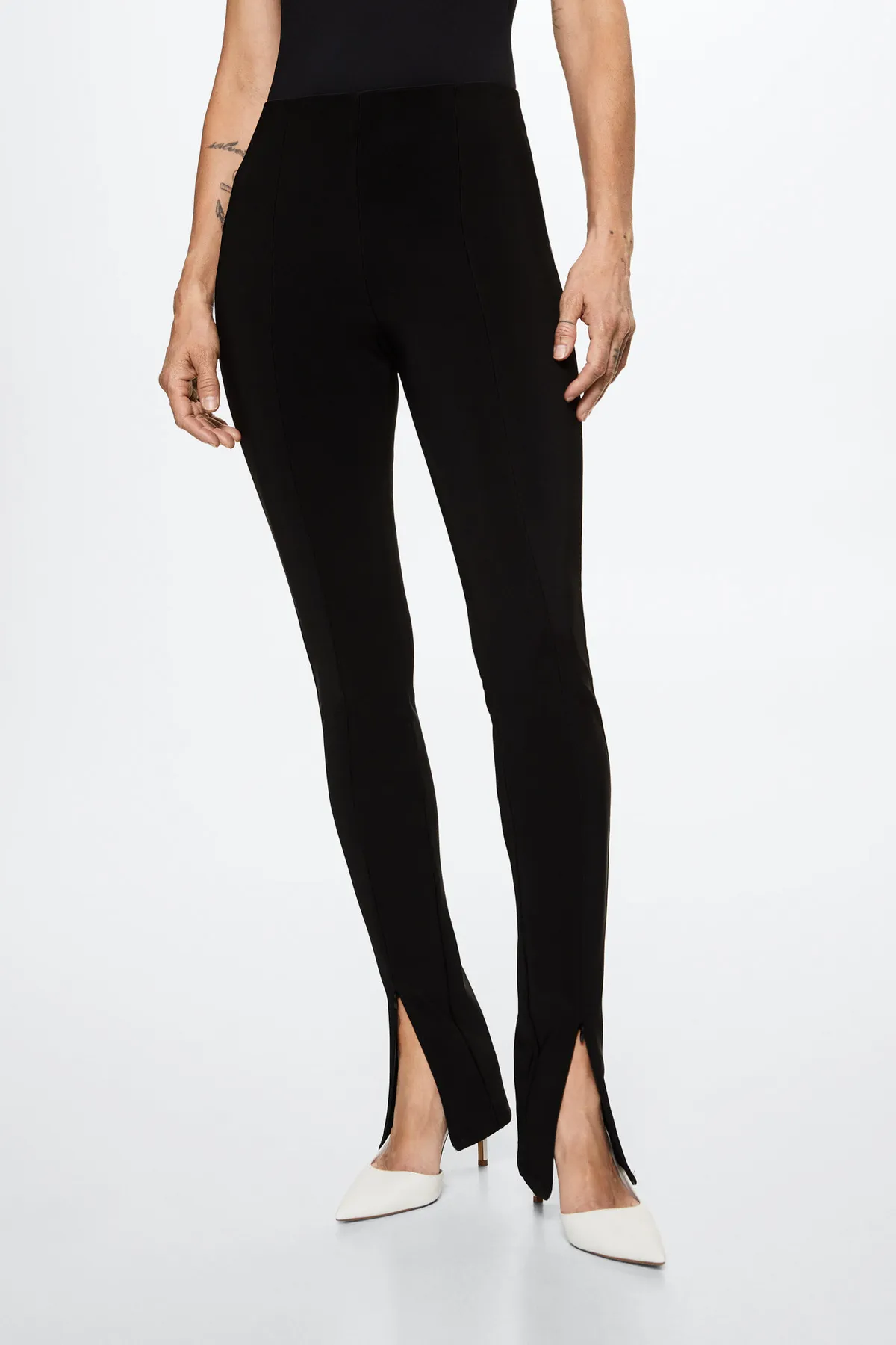 MANGO  37005625 Hosen & Leggings Schwarz