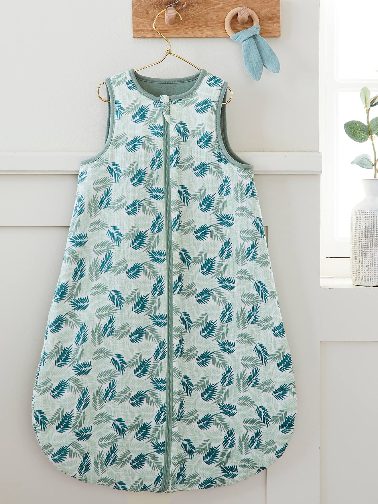 Vertbaudet Ärmelloser Baby Sommerschlafsack TROPICAL personalisierbar Oeko Tex - grün