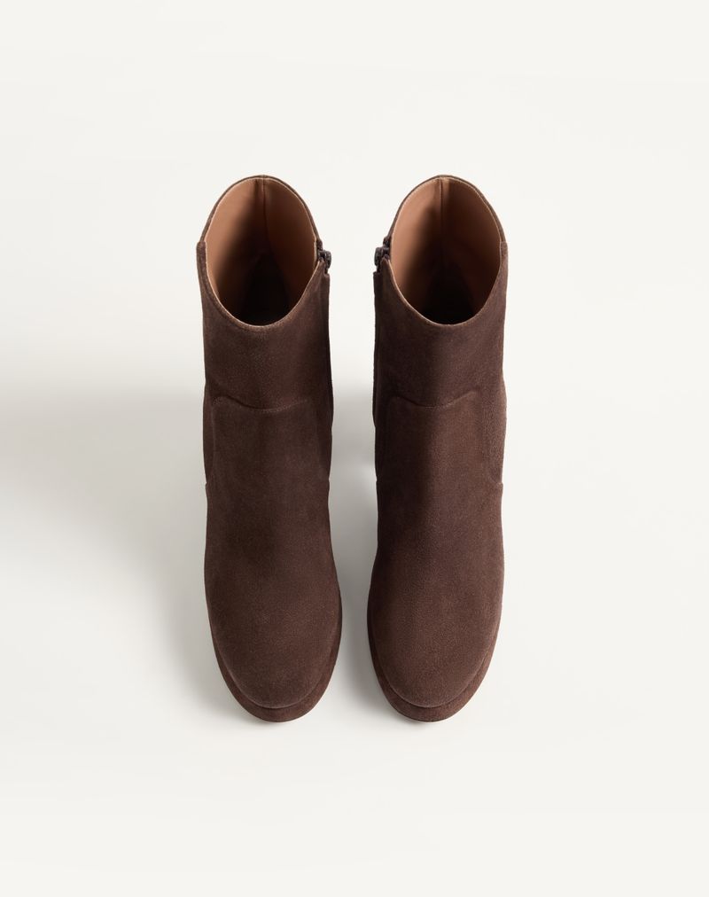 Bota de cano curto com plataforma Fawcette de 90 mm em couro rachado
