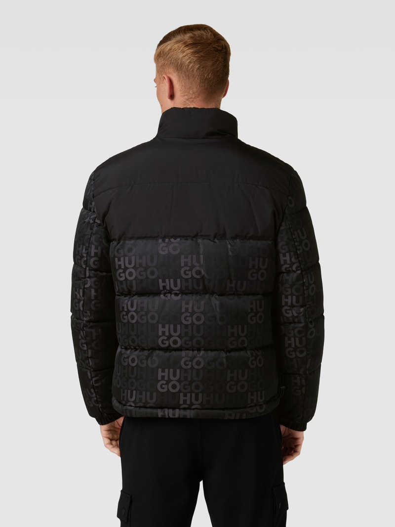Steppjacke mit Logo-Muster Modell 'BALTO' in schwarz