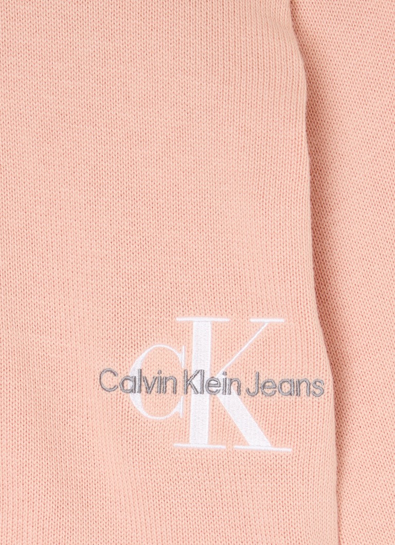 Calvin Klein megztinis su siuvinėtu logotipu