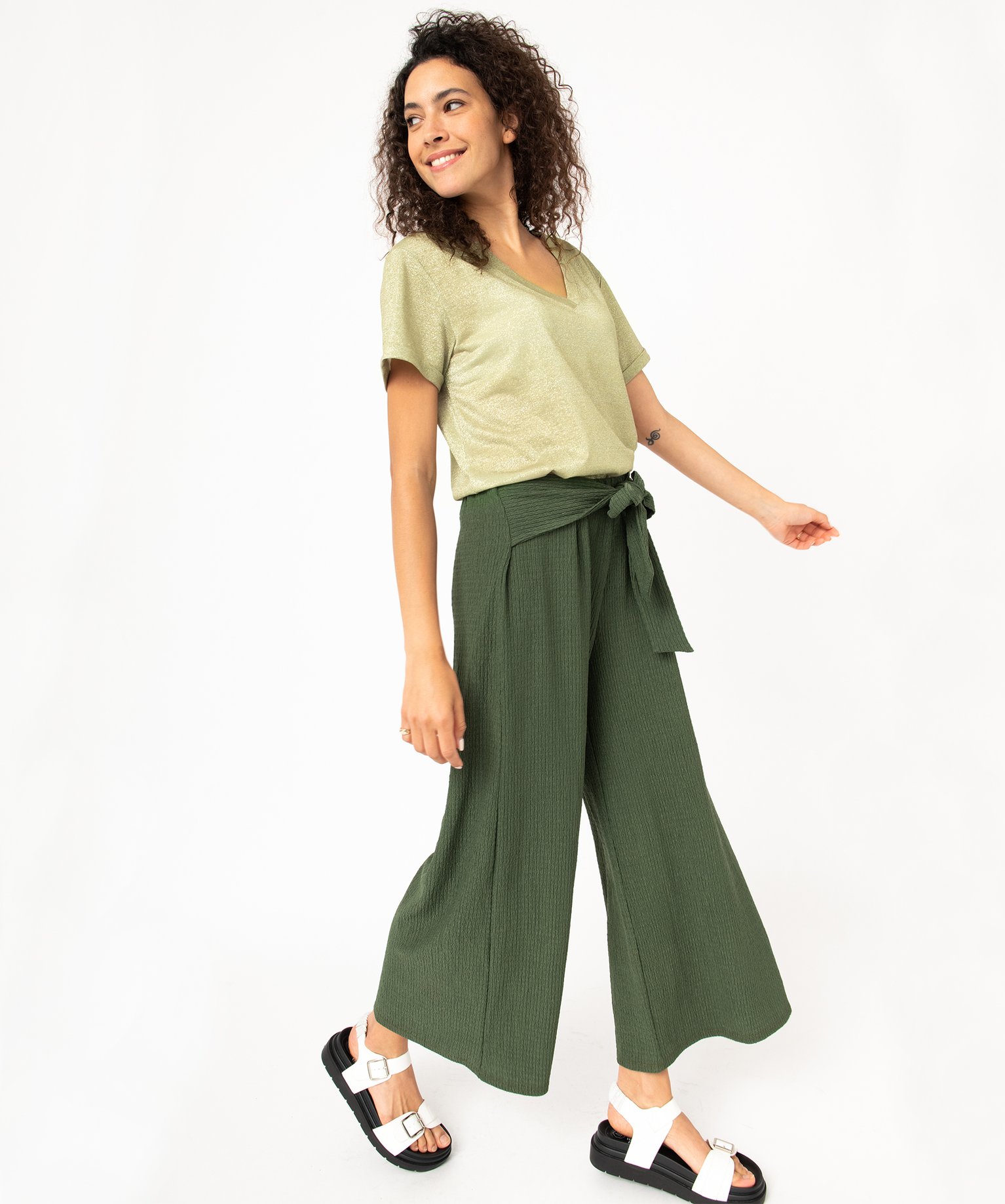 Tee-shirt à manches courtes en maille pailletée femme kaki | GEMO