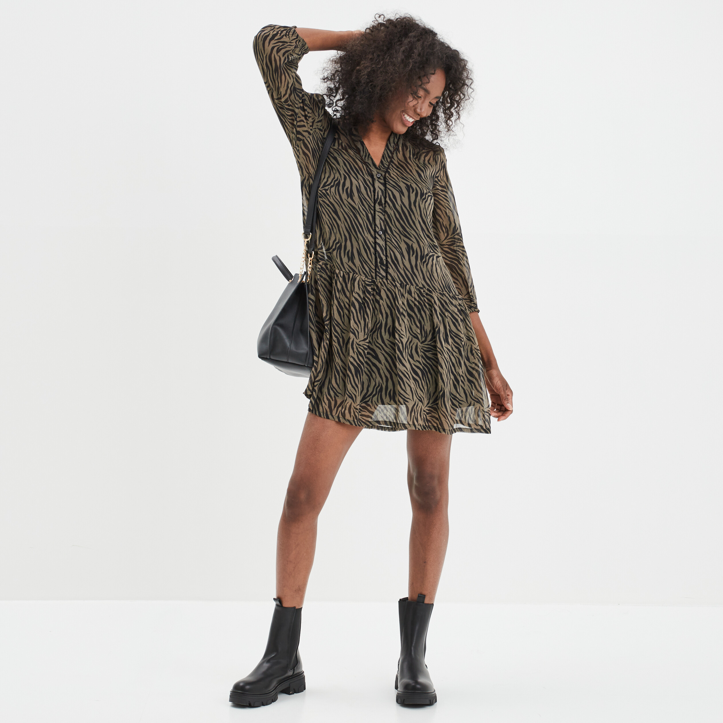 Robe fluide évasée courte col V Liberto vert kaki femme | La Halle