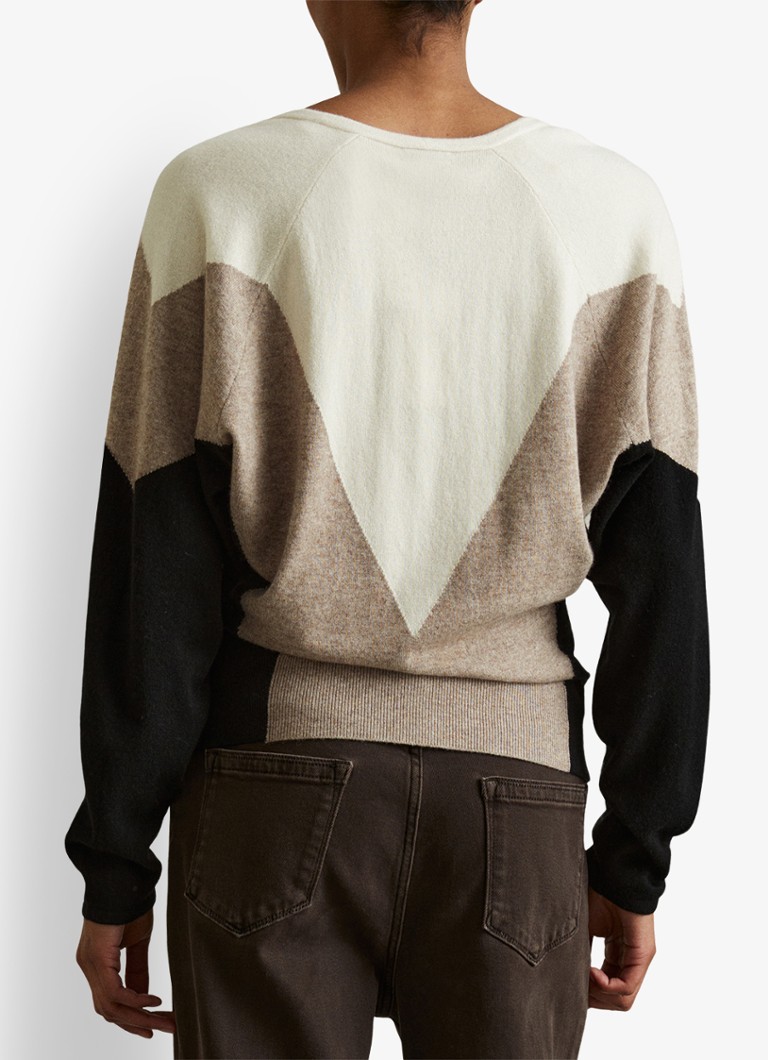 Travel Esme Fine Knit Cashmere Blend Sweater with Color Blocking