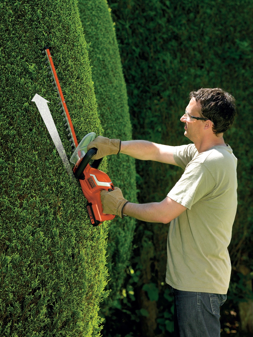 Nůžky na živý plot Black & Decker GTC1845L20-QW 18 V 2,0 Ah Li-ion 45 cm