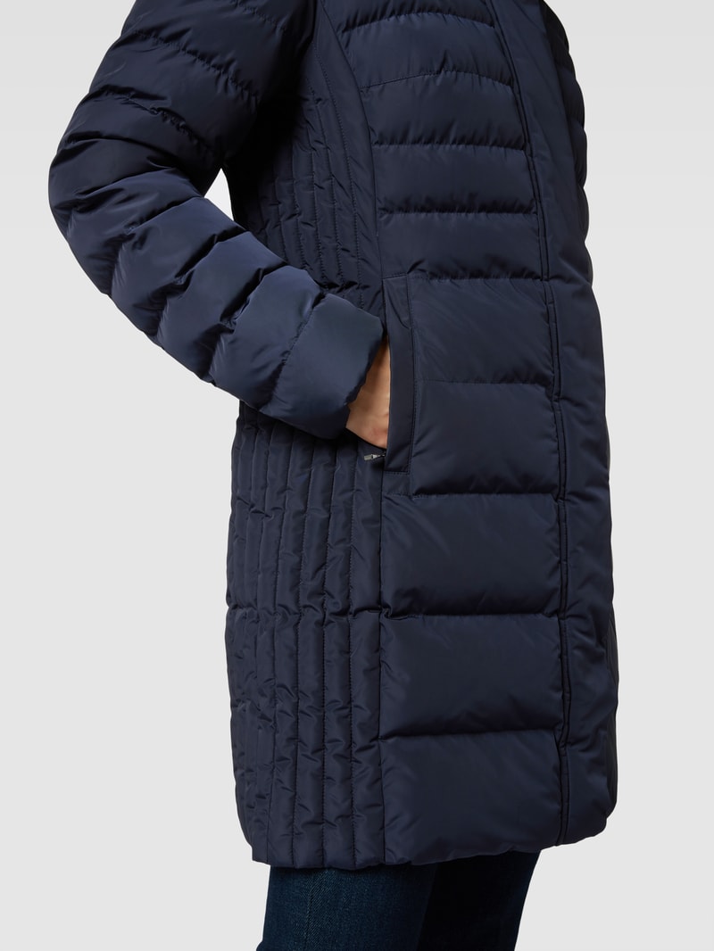 Steppjacke mit seitlichen Reißverschlusstaschen in dunkelblau