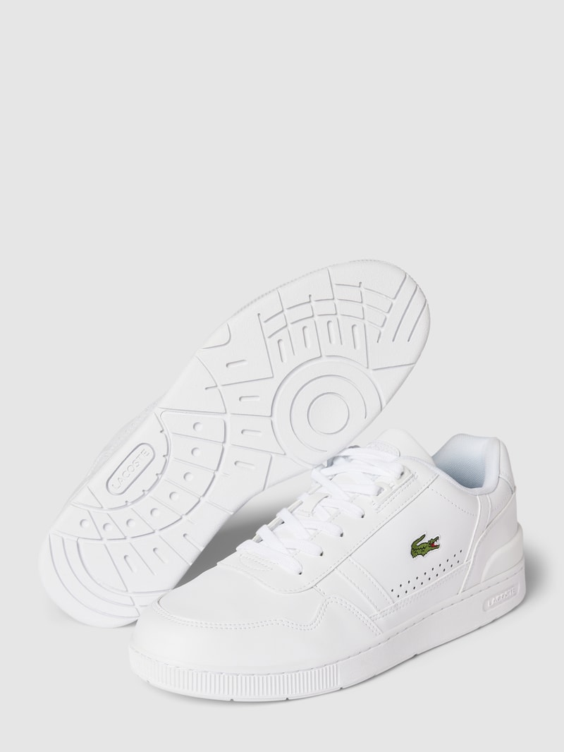 Sneaker mit Label-Stitching in weiß
