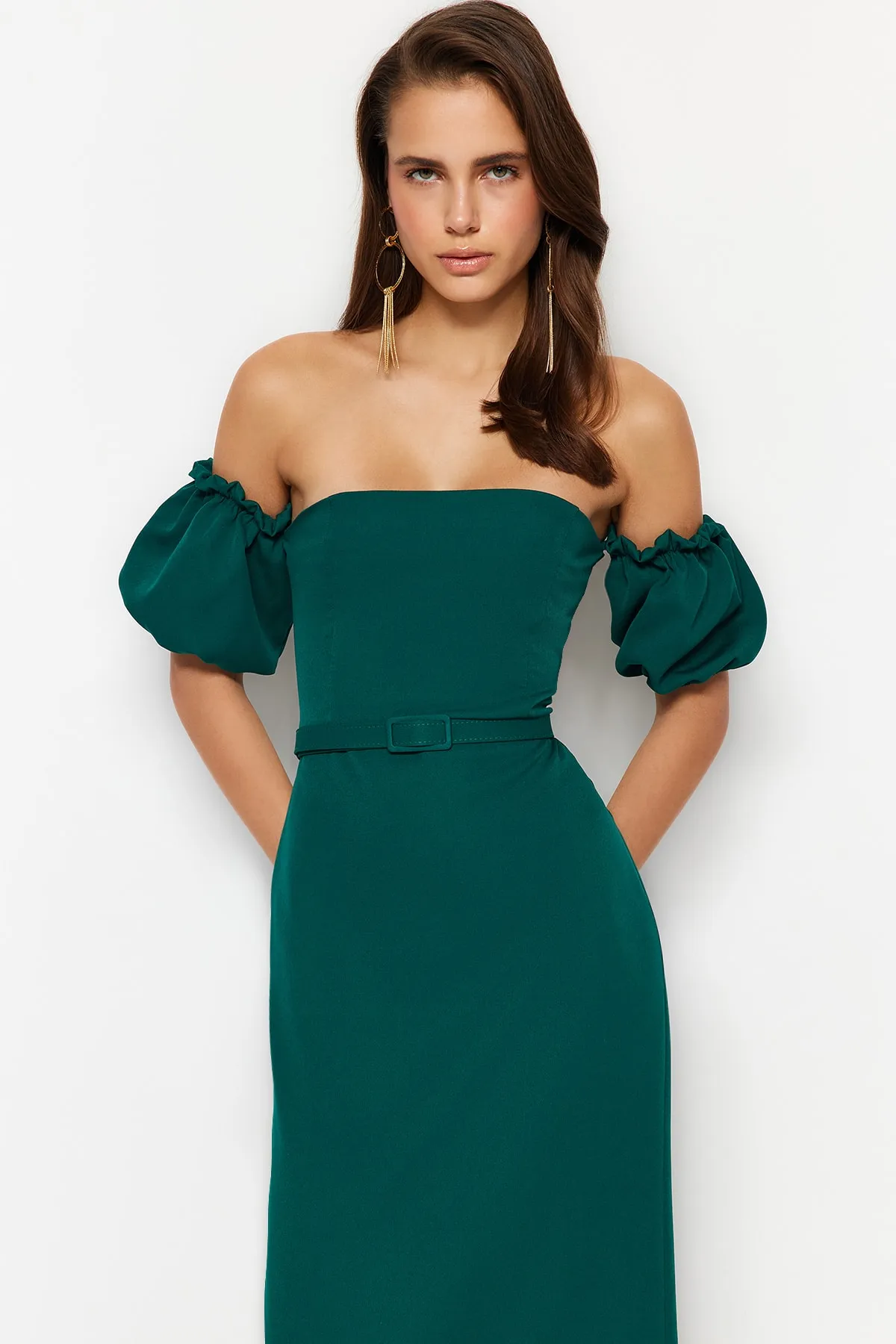 Trendyol Collection  Smaragdgrünes langes gewebtes Abendkleid mit Gürtel TPRSS23AE00091