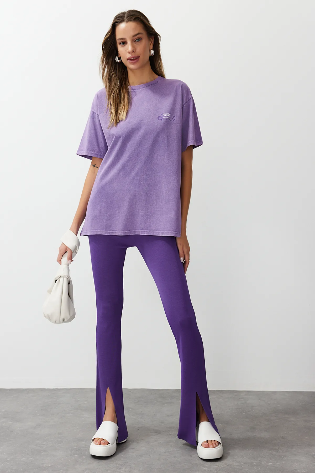 Trendyol Collection  T-Shirt - Lila - Oversized