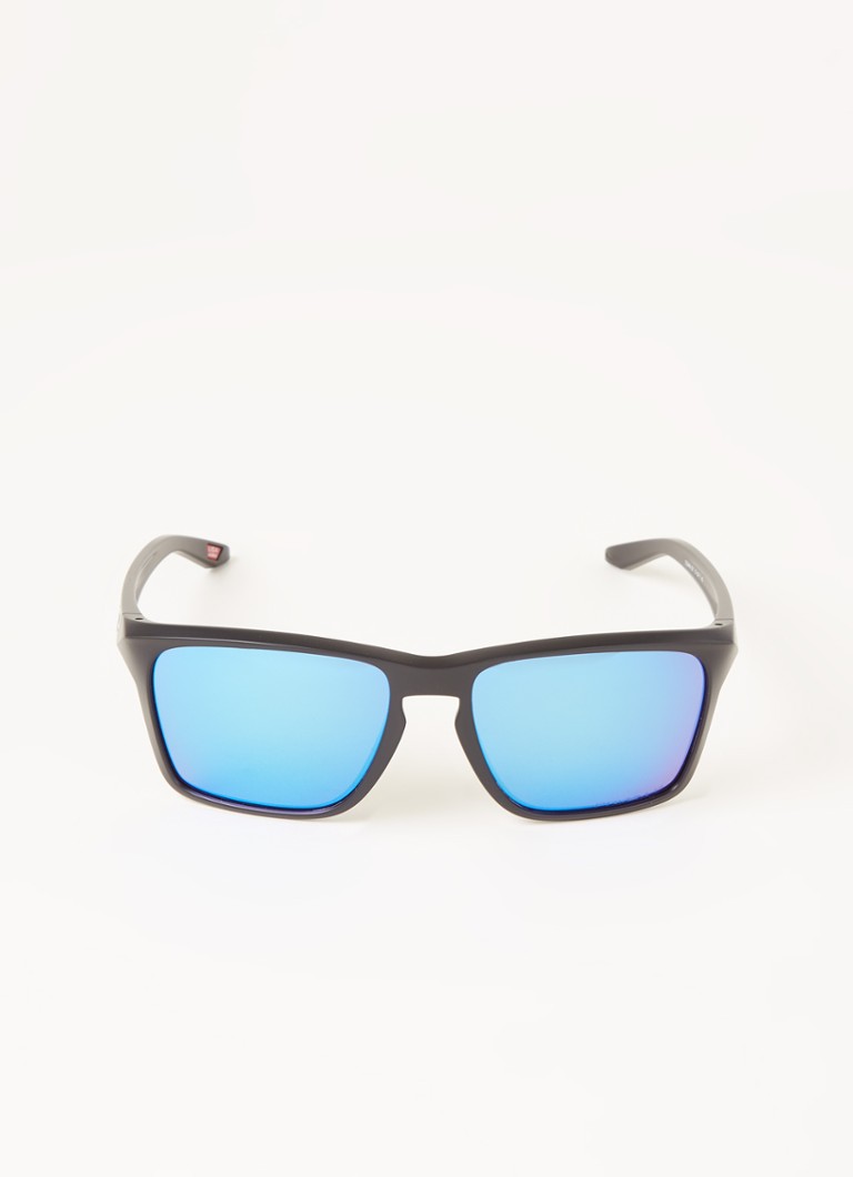 Oakley OO9448 -polarisoidut aurinkolasit Sylas -mallistosta.