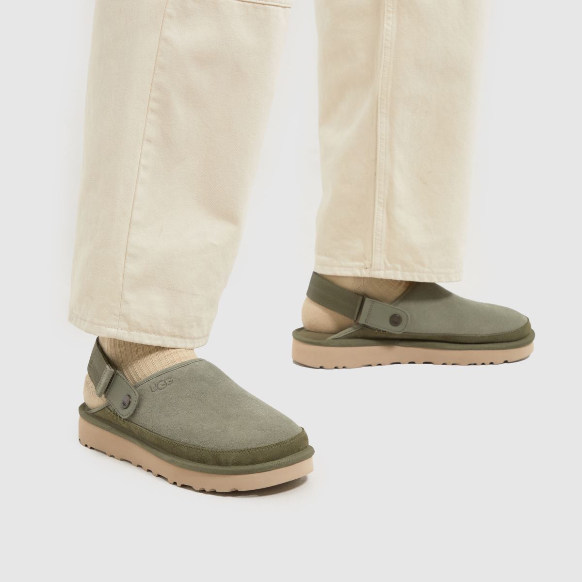 UGG – Goldenstar – Mossgröna träskor