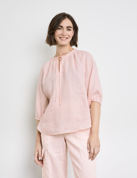 Leinenbluse mit Rüschenkragen