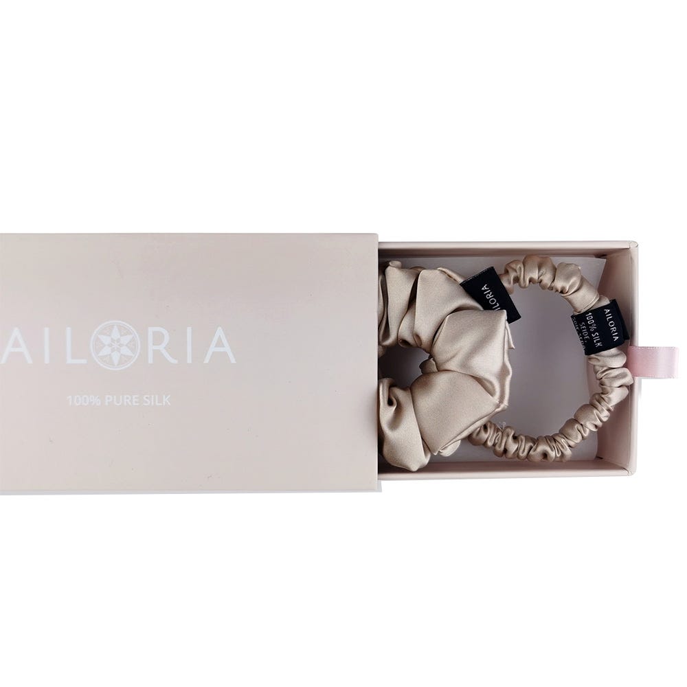 Ailoria Scrunchie S und M aus Seide Beige