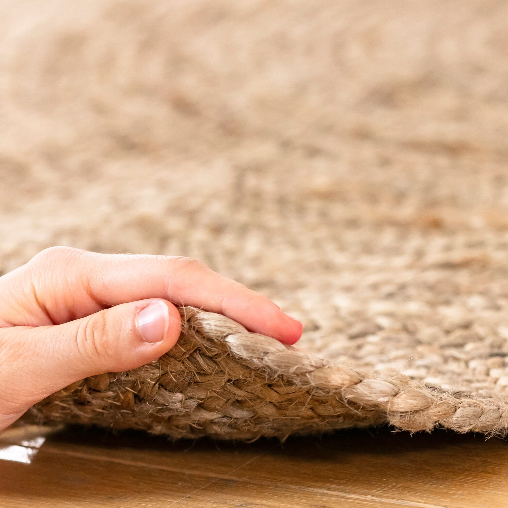 Tapis rond en jute ajouré