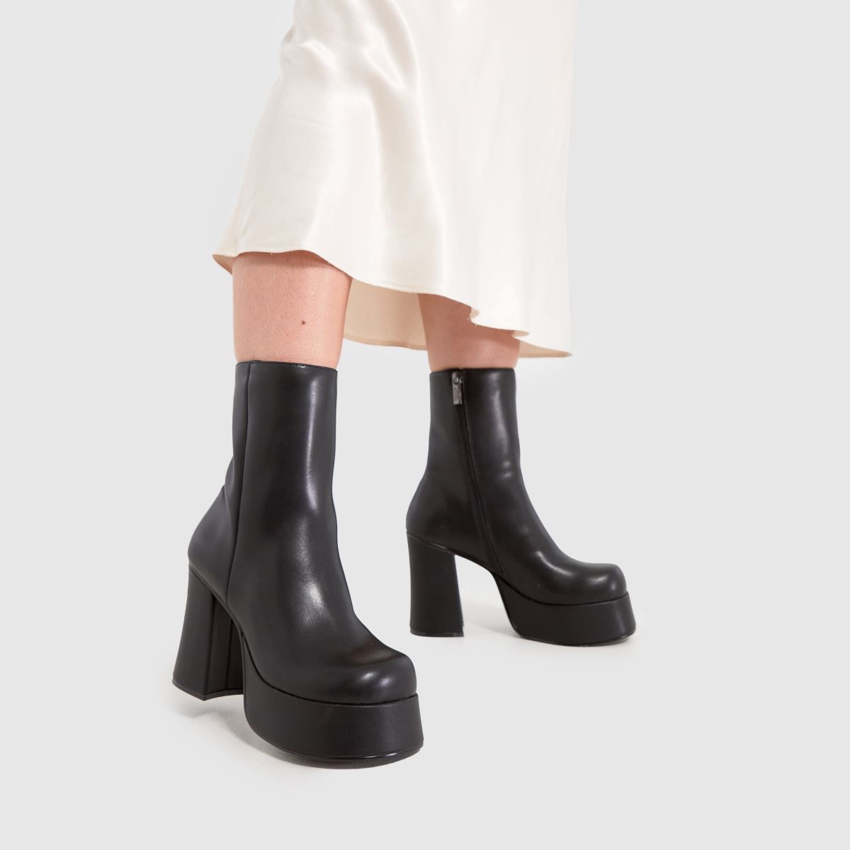 Steve Madden – Svarta, shaken platåboots
