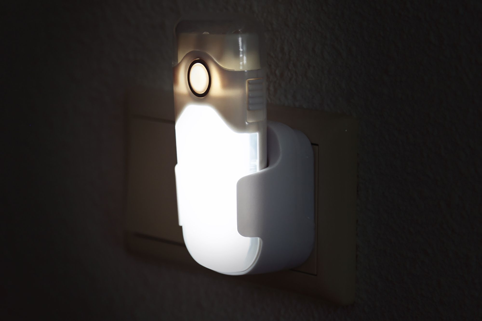 Alecto ATL-80 Aufladbare LED-Taschenlampe