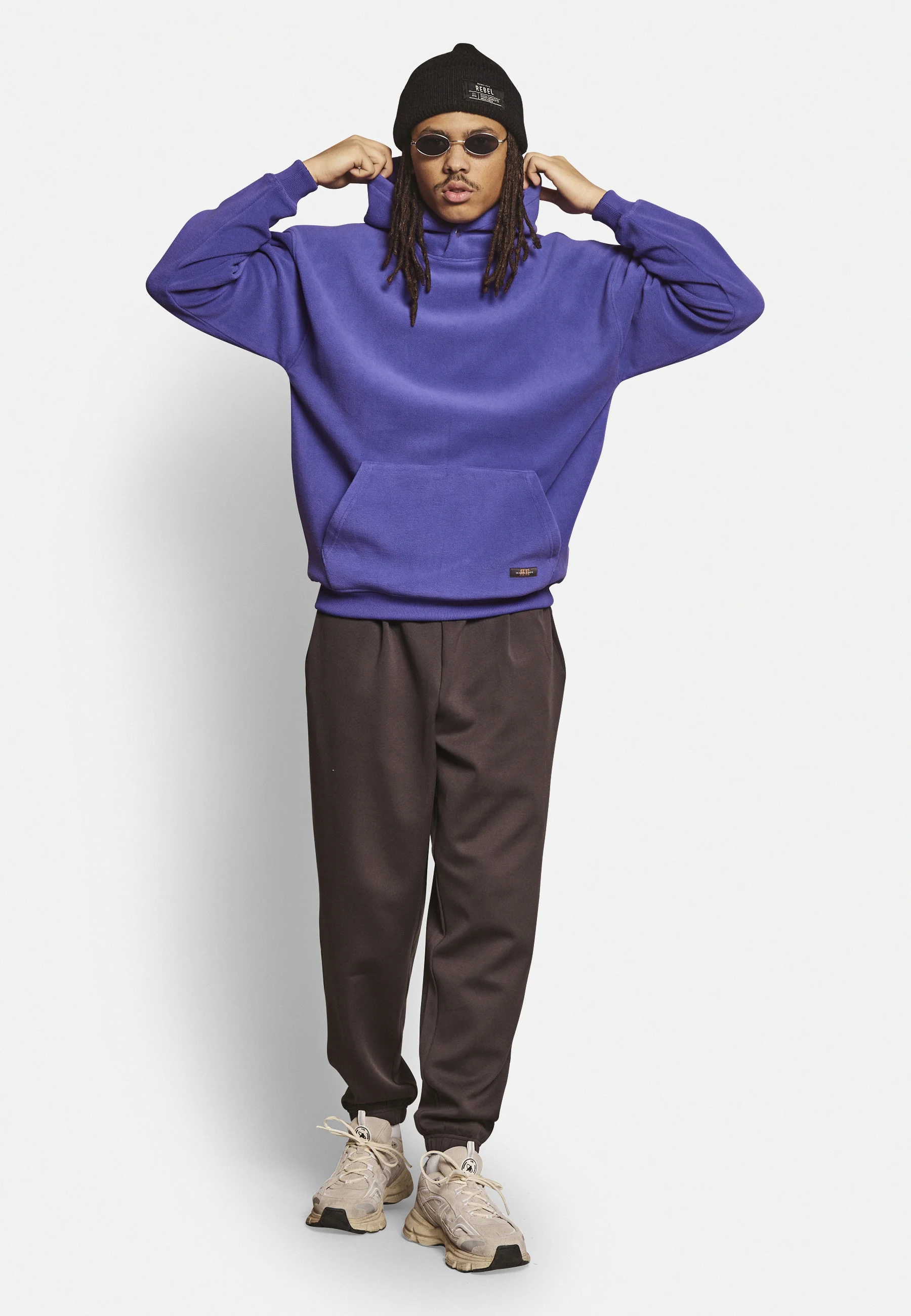 Rebelde redefinido JAGGER - Sudadera con capucha