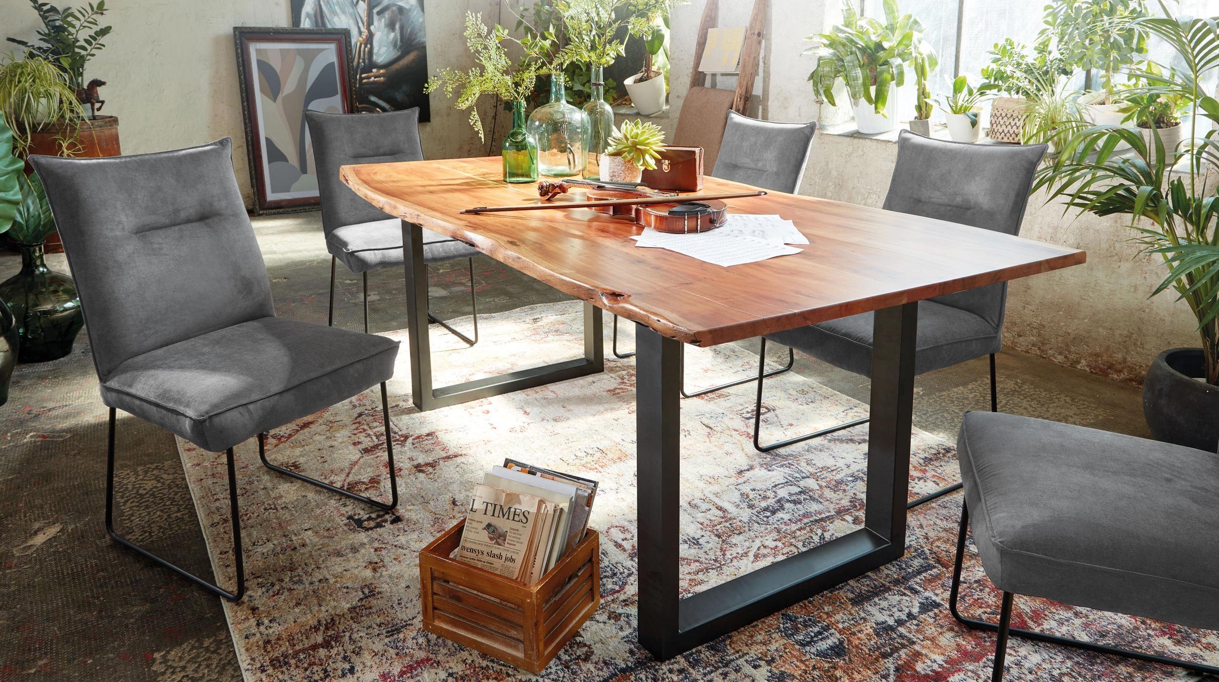 Massivart® Baumkantentisch AGRA / Massivholz Akazienholz / 30 mm Tischplatte, Standbeine Kufengestell / Metall schwarz lackiert / Industrial Look