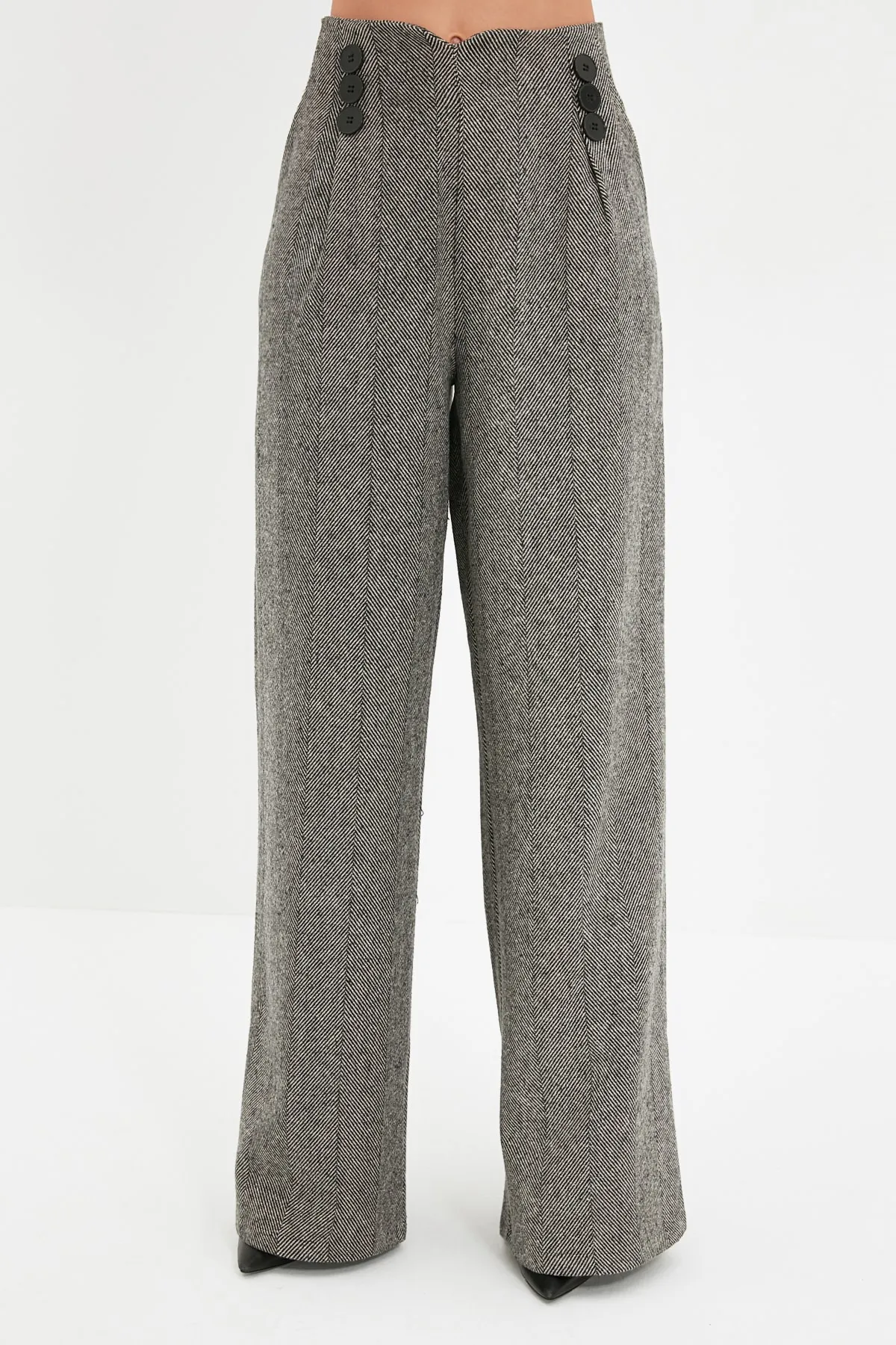Trendyol Collection  Graue, gewebte Hose mit weitem Bein und Knopfdetail TWOAW21PL0492