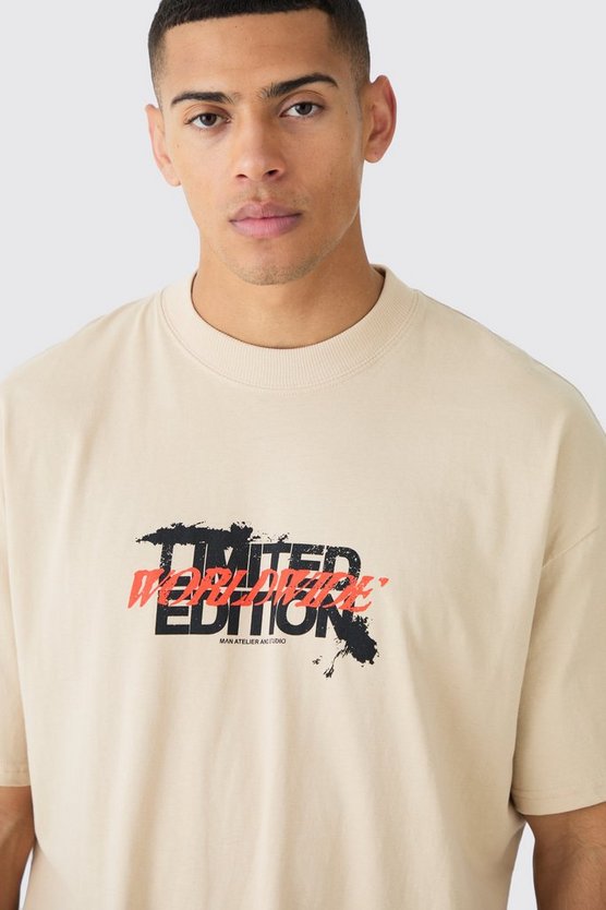 Oversize T-Shirt mit verlängerten Kragen und Limited Edition Print