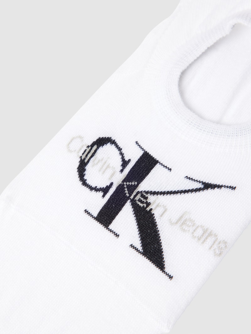 Sneakersocken mit Label-Prägung in weiss